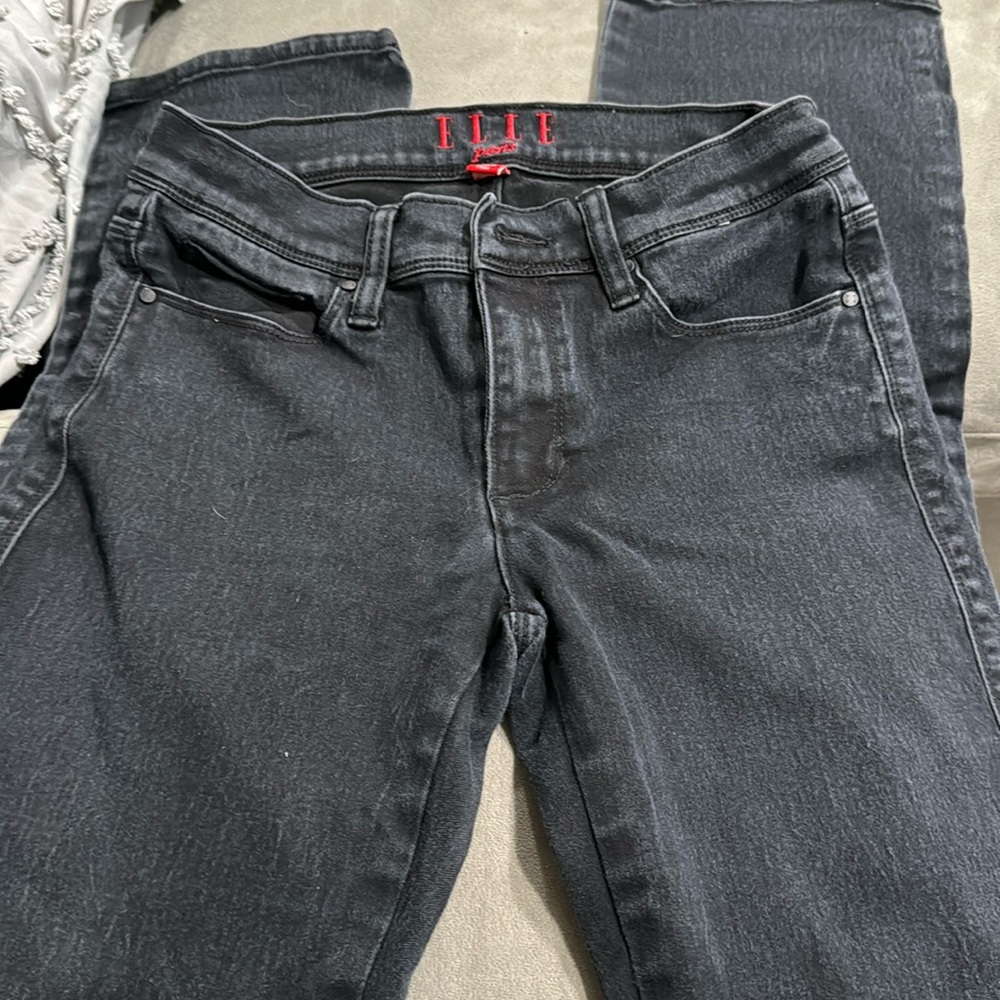 Elle jeans